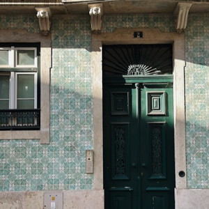 日本三人交XXX69视频
